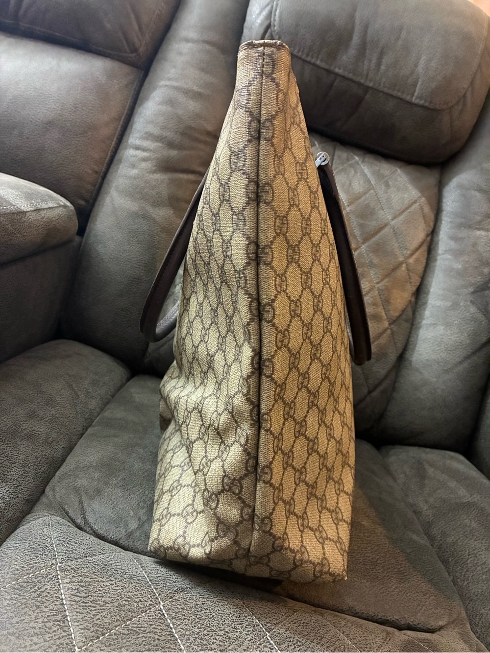 Gucci Monogram Laptop Bag - Picture 3 of 11